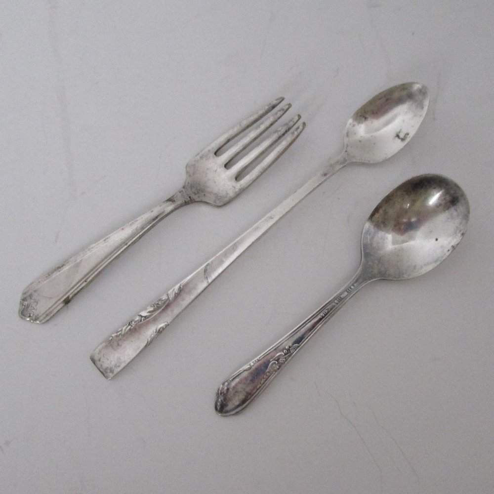 lot of triple plated silver baby flatware